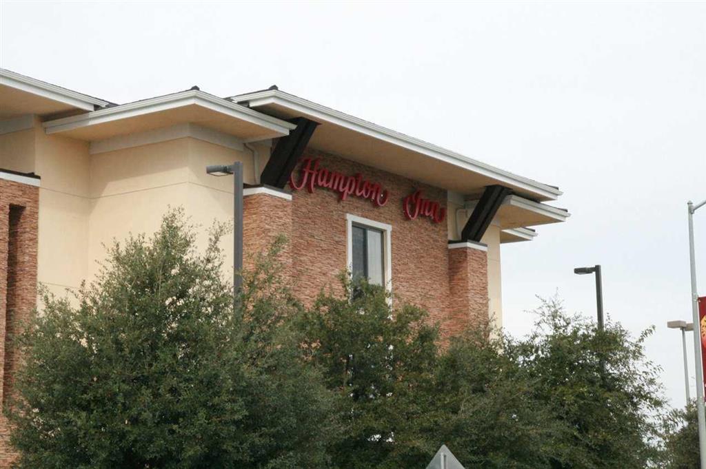 Hampton By Hilton Hotel Брентууд Екстериор снимка